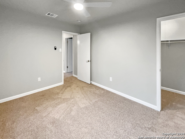 Image 20 of 23 For 6218 Ridge Oak