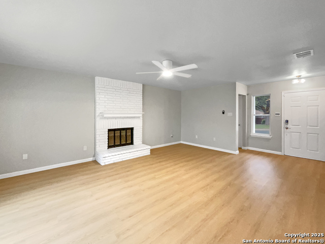 Image 3 of 23 For 6218 Ridge Oak