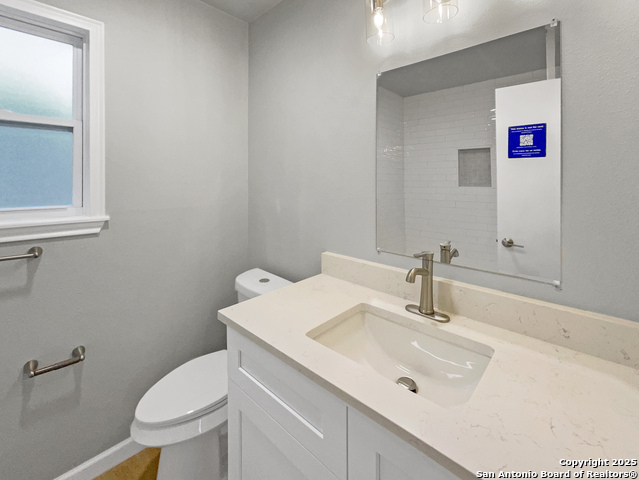 Image 7 of 23 For 6218 Ridge Oak