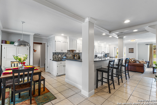 Listing photo id 11 for 1946 Encino Belle