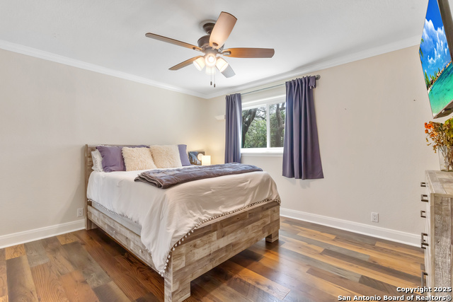 Listing photo id 27 for 1946 Encino Belle