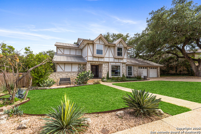 Listing photo id 1 for 1946 Encino Belle
