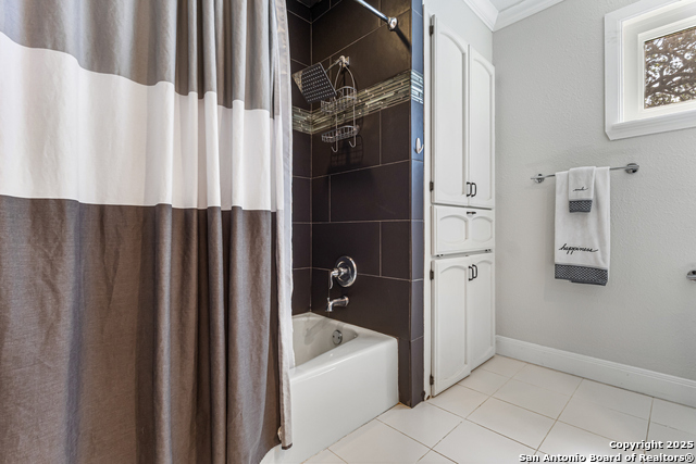 Listing photo id 29 for 1946 Encino Belle