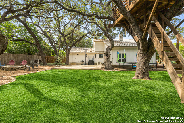 Listing photo id 32 for 1946 Encino Belle