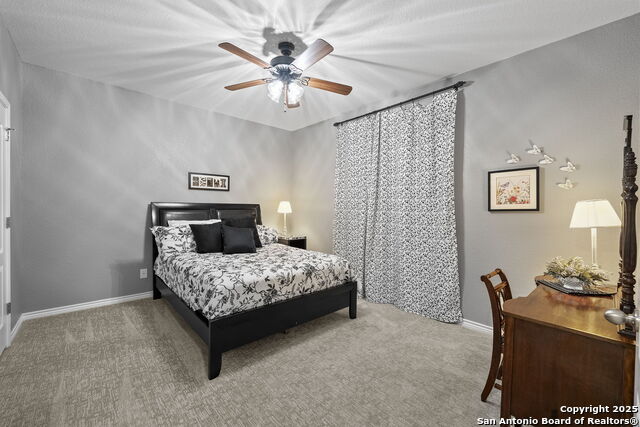 Listing photo id 14 for 721 Gallagher