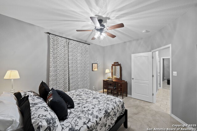 Listing photo id 15 for 721 Gallagher