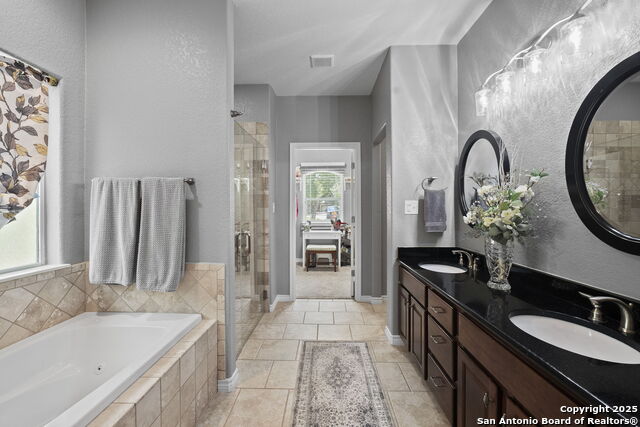 Listing photo id 23 for 721 Gallagher