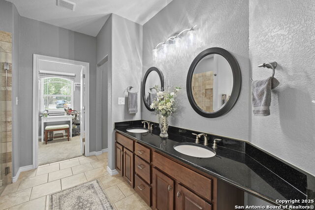 Listing photo id 24 for 721 Gallagher