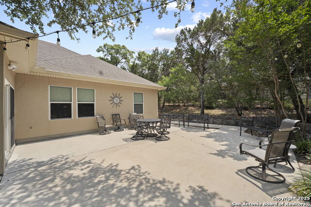 Listing photo id 32 for 721 Gallagher