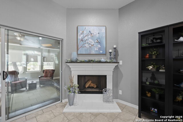 Listing photo id 6 for 721 Gallagher