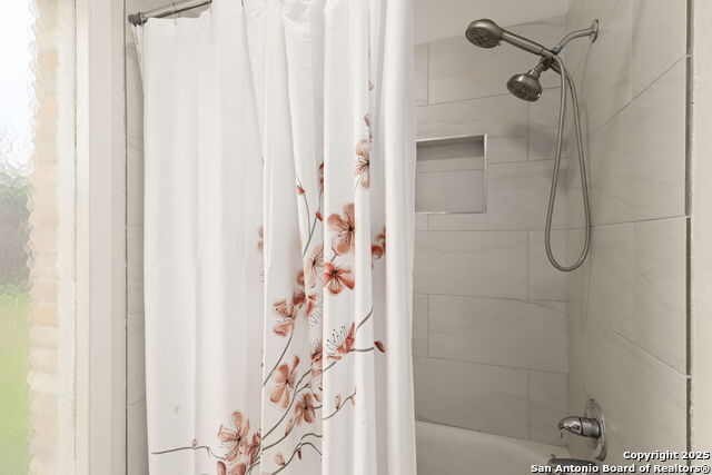 Image 13 of 35 For 402 Teakwood