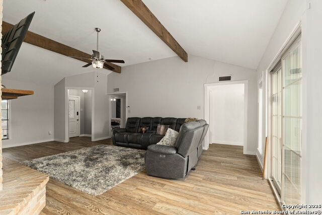 Image 19 of 35 For 402 Teakwood