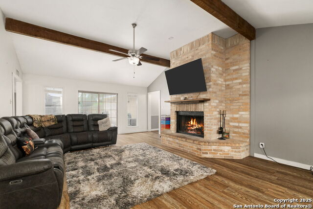 Image 4 of 35 For 402 Teakwood