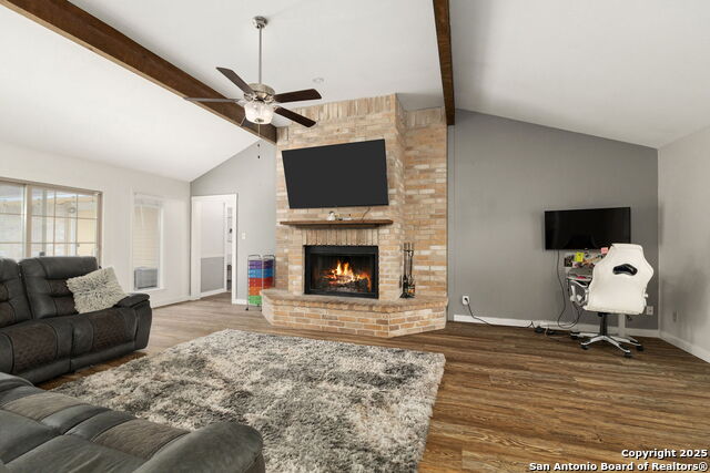 Image 6 of 35 For 402 Teakwood