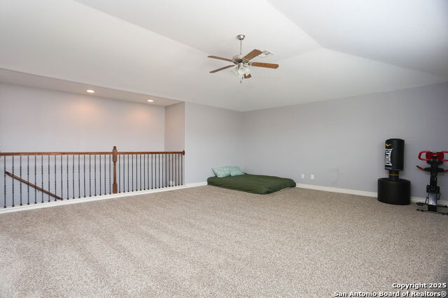 Listing photo id 14 for 8955 Highland Dawn