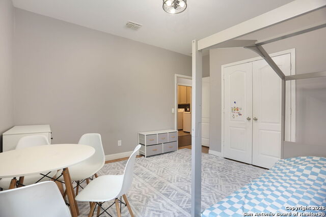 Listing photo id 17 for 8955 Highland Dawn