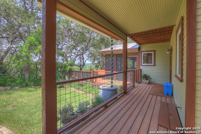 Image 24 of 47 For 860 Bluff Ridge