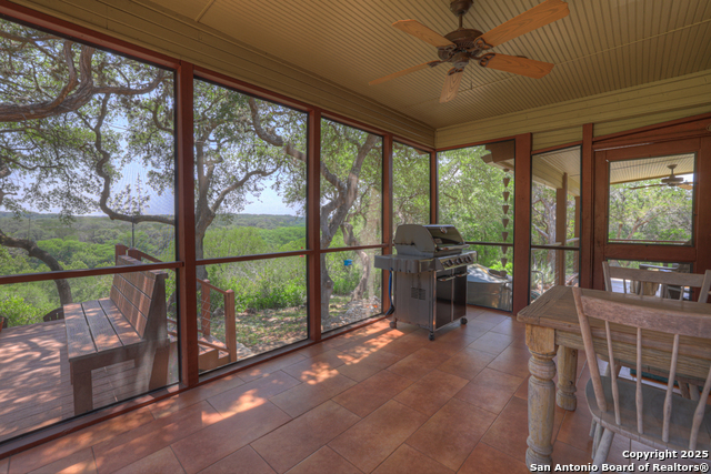 Image 36 of 47 For 860 Bluff Ridge
