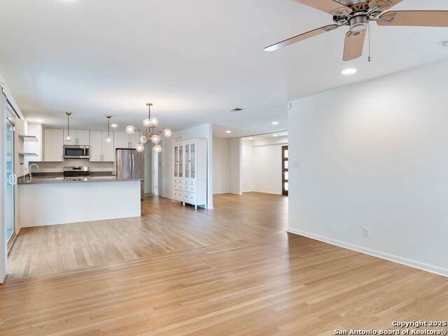 Image 13 of 34 For 602 Northridge