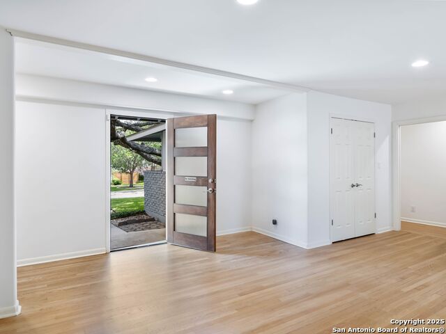 Image 5 of 34 For 602 Northridge