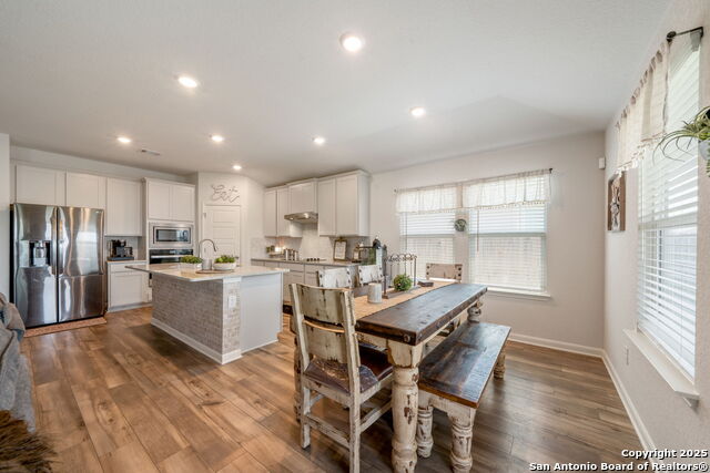 Image 17 of 40 For 948 Black Horse Way