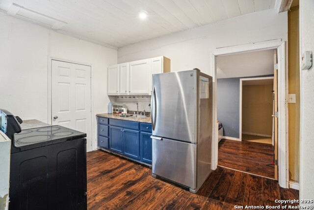 Listing photo id 2 for 841 Texas