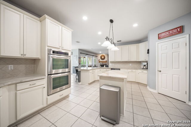 Listing photo id 11 for 3511 Cheyenne Star