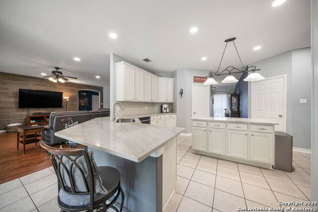 Listing photo id 16 for 3511 Cheyenne Star