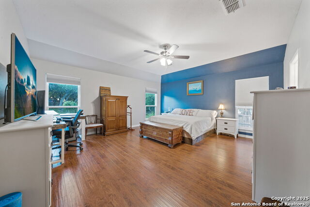 Listing photo id 22 for 3511 Cheyenne Star
