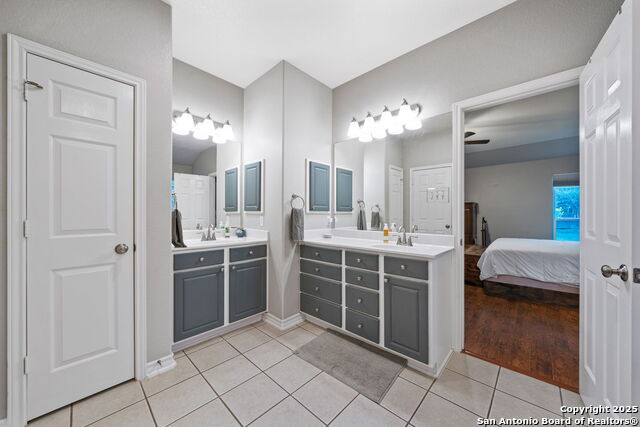 Listing photo id 24 for 3511 Cheyenne Star