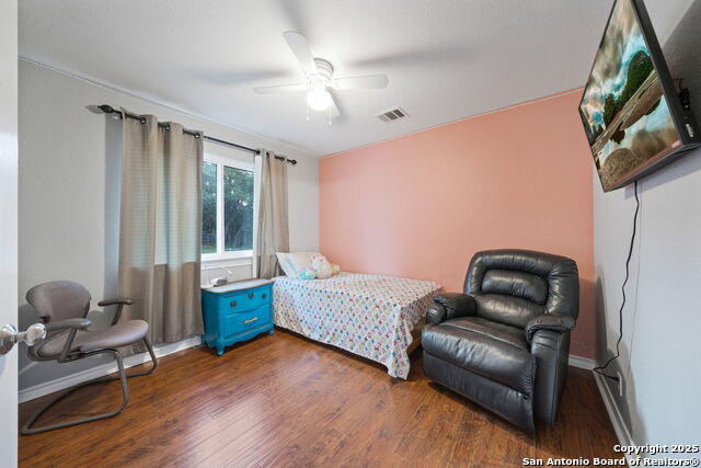 Listing photo id 32 for 3511 Cheyenne Star