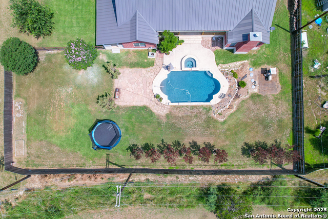 Listing photo id 8 for 8718 Paseo Oaks