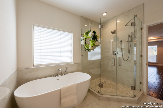 Listing photo id 19 for 8718 Paseo Oaks