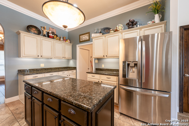 Listing photo id 23 for 8718 Paseo Oaks