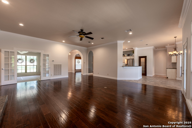 Listing photo id 33 for 8718 Paseo Oaks