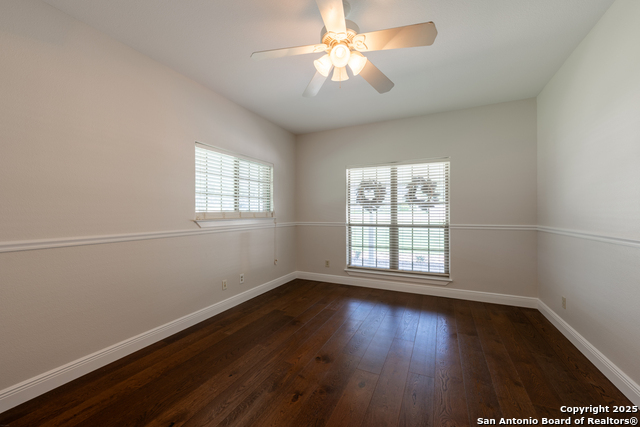 Listing photo id 36 for 8718 Paseo Oaks