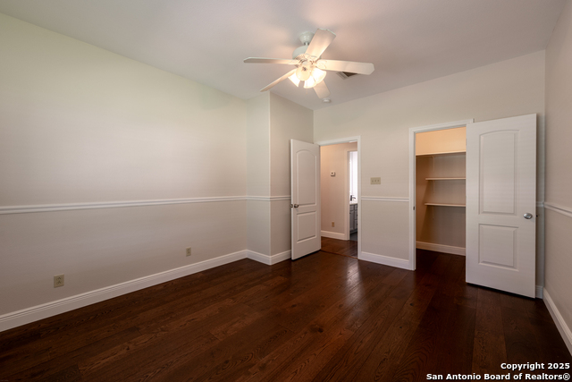 Listing photo id 37 for 8718 Paseo Oaks
