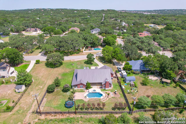 Listing photo id 2 for 8718 Paseo Oaks