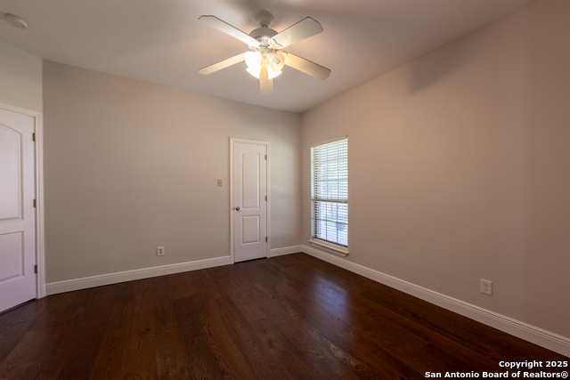 Listing photo id 40 for 8718 Paseo Oaks