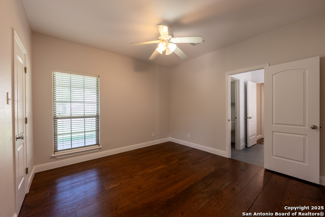 Listing photo id 41 for 8718 Paseo Oaks