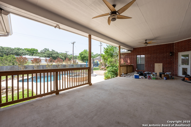 Listing photo id 50 for 8718 Paseo Oaks