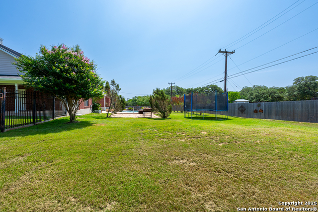 Listing photo id 59 for 8718 Paseo Oaks