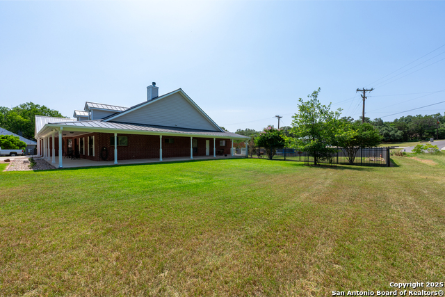 Listing photo id 60 for 8718 Paseo Oaks