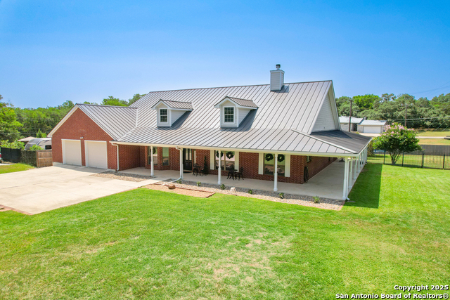 Listing photo id 6 for 8718 Paseo Oaks