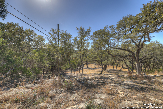 Image 25 of 35 For 995 Five Oaks