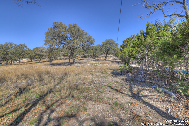 Image 31 of 35 For 995 Five Oaks