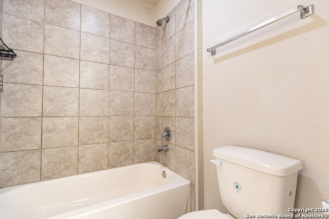 Listing photo id 21 for 5930 Ivans Farm