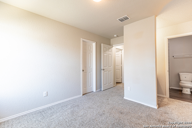 Listing photo id 23 for 5930 Ivans Farm