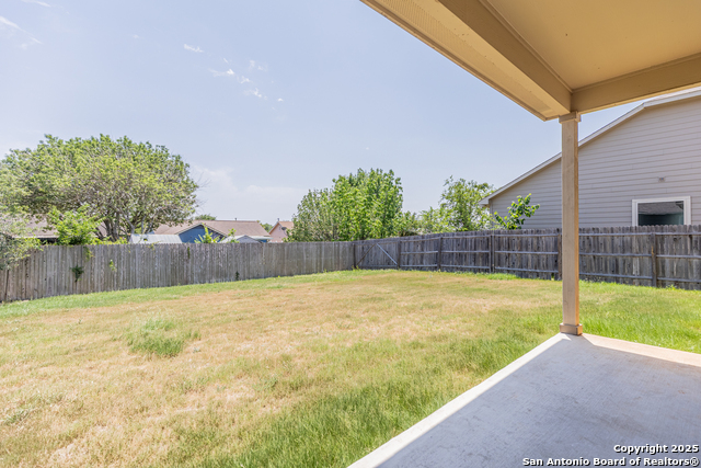 Listing photo id 32 for 5930 Ivans Farm