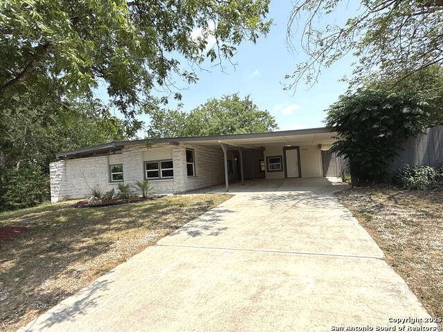Image 2 of 10 For 407-a Sharon Dr  A